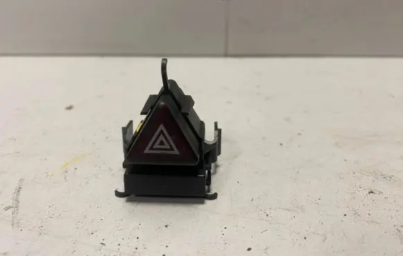 Mercedes-Benz A W169 Hazard light switch 1698207410 33450201 SACC03D0T