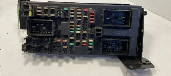 Land Rover Range Rover Sport L320 Fuse box set YQE500300 002026444 519051502