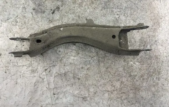 Rear control arm