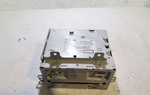 Buick Encore I Radio/CD/DVD/GPS head unit 95298148
