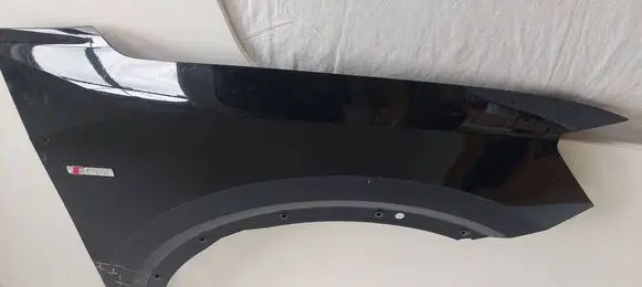 Audi Q2 - Fender 81A821470