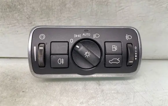 Volvo V60 Light switch 30739456