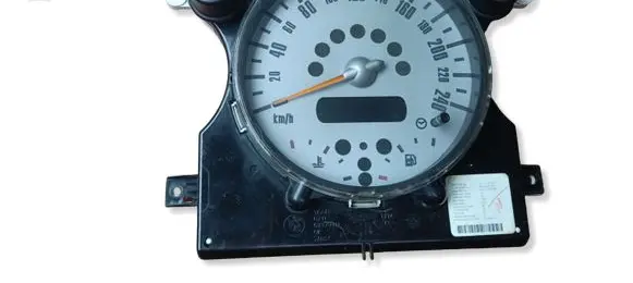 Mini One - Cooper R50 - 53 Speedometer (instrument cluster) 67379411