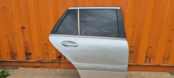 Mercedes-Benz C W203 Rear door 