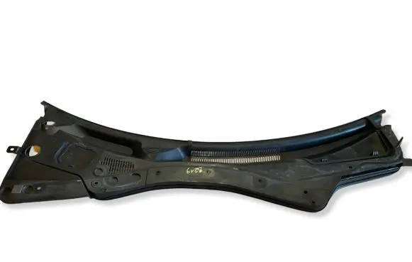 Maserati Ghibli Wiper trim 670010468