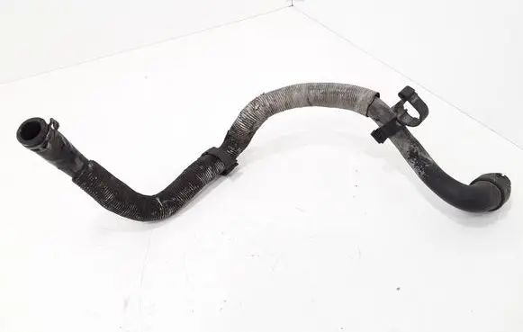 Opel Zafira A Engine coolant pipe/hose 9129555