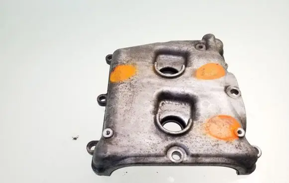 Subaru Legacy Rocker cam cover 