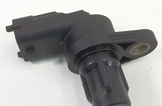 Volvo V70 Camshaft position sensor 8658726
