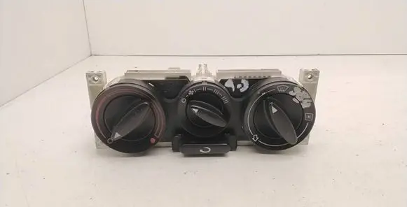 Audi A3 S3 8L Climate control unit 8L0819045A 654885K35 901510980000