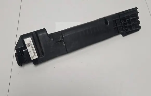 BMW X3 F25 Radiator mount bracket 7593839 73912311