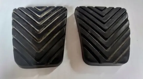 Mitsubishi Outlander Engine bonnet (hood) release handle