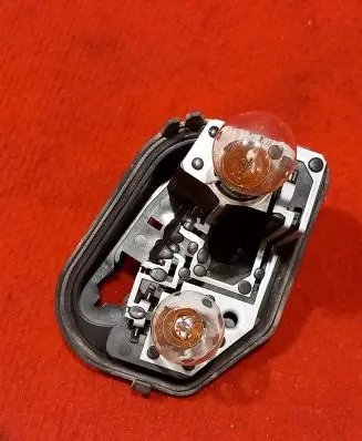 Citroen C5 Tail light bulb cover holder VP8X8X13N005AA 13N005AA