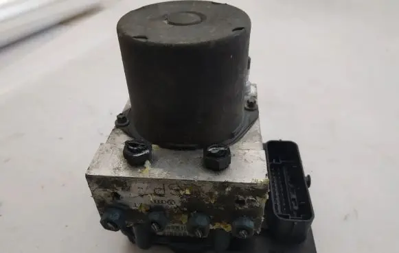 Audi A6 S6 C6 4F ABS Pump
