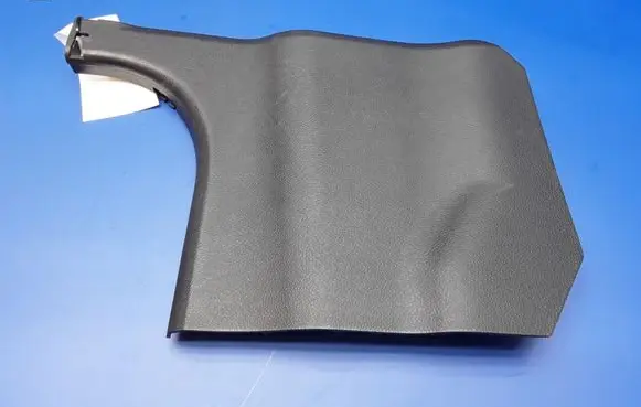 Foot area side trim