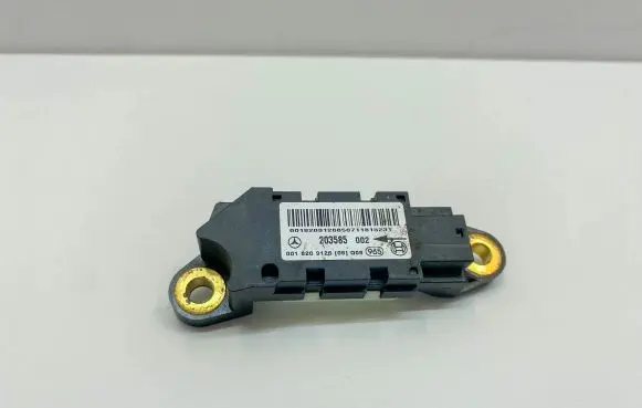 Mercedes-Benz SL R230 Airbag deployment crash/impact sensor 0018209126 A0018209126