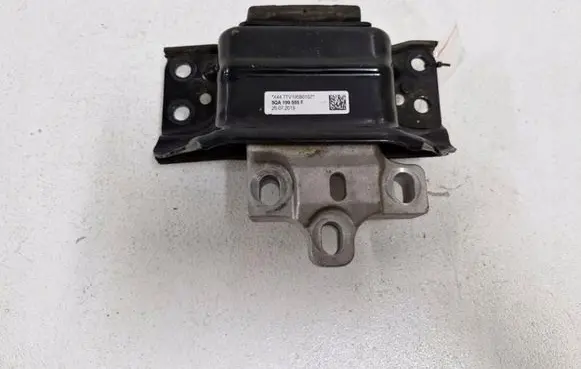 Volkswagen Tiguan Engine mount vacuum valve 5QA199555F
