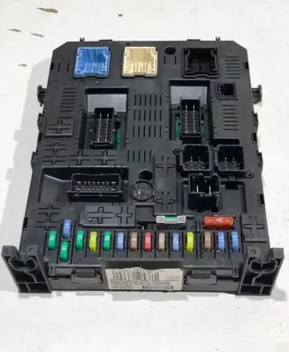 Peugeot 3008 I Comfort/convenience module 966405908002