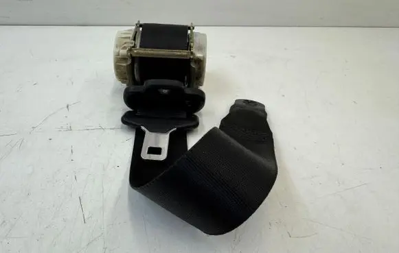 Ford Focus Front seatbelt 4M51A61294AK