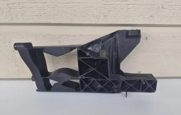 Audi A6 C7 Headlight/headlamp mounting bracket 4G0805608A