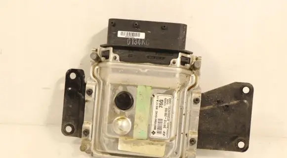 Hyundai i30 Engine control unit/module ECU 391122B155