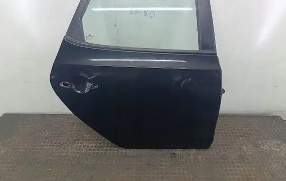 Hyundai i30 Rear door 