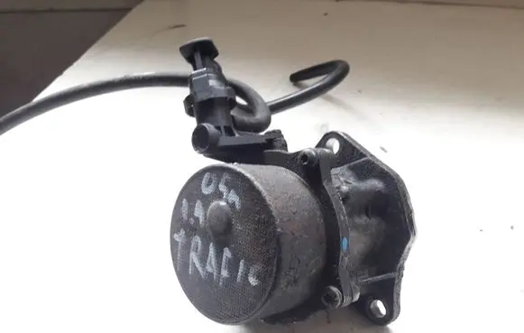 Renault Trafic II (X83) Vacuum pump