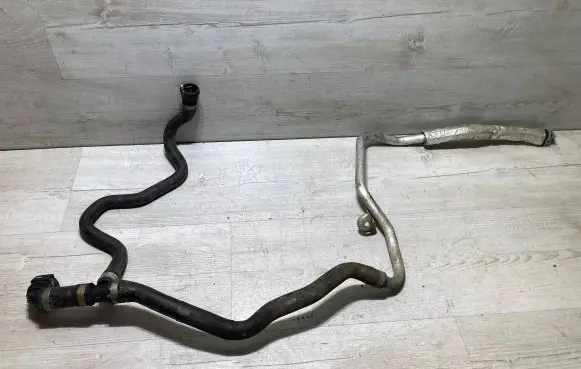 BMW X1 F48 F49 Engine coolant pipe/hose 7645478