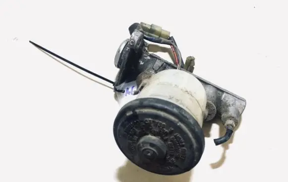 Toyota Corolla E90 Master brake cylinder
