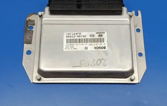 KIA Sportage Engine control unit/module ECU 39104-27400