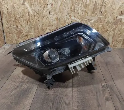 Nissan Navara D23 Headlight/headlamp W0898 HASA9N510809