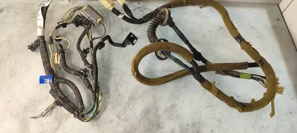 Toyota Avensis T250 Tailgate/trunk wiring harness 8218505080 8218405100