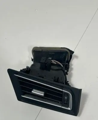 BMW 7 F01 F02 F03 F04 Dashboard side air vent grill/cover trim F5911585808