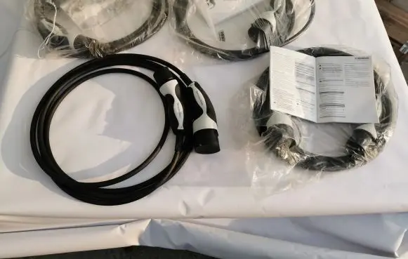 Mercedes-Benz EQS V297 Electric car charging cable A0005833301