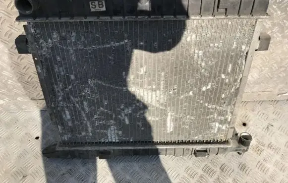 Opel Omega A Coolant radiator sb3090317 3090317