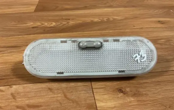 Nissan Note (E11) Rear seat light 81423