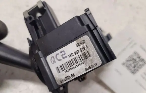 Skoda Octavia Mk2 (1Z) Wiper control stalk 1K0953519A