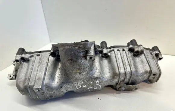 Audi A4 S4 B8 8K Intake manifold 03L129711E