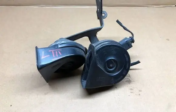 Seat Leon (5F) Horn signal 5Q0951221C