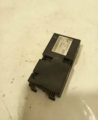 Mercedes-Benz E W211 Seat control module A2118203626 073805 00007896A3