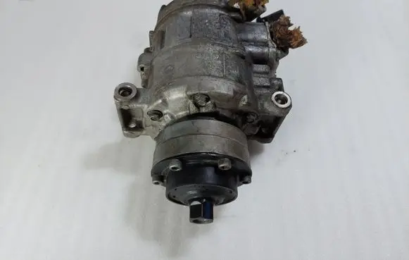 Audi A8 S8 D4 4H Air conditioning (A/C) compressor (pump) 4H0260805G