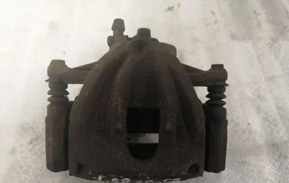 Toyota Corolla Verso AR10 Front brake caliper 4773005060