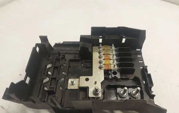 Audi Q7 4L Fuse module 7l0937548c