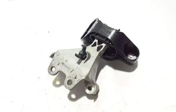 Dacia Duster Engine mounting bracket 112862424R