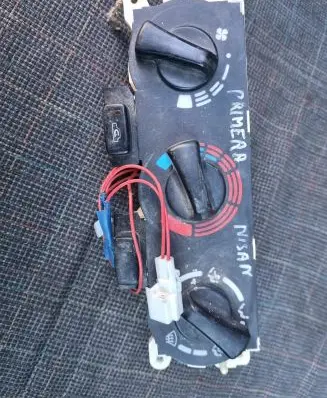 Nissan Primera Climate control unit