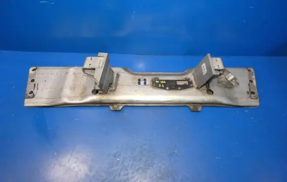 Mercedes-Benz ML AMG W166 Gearbox mounting bracket A1662400632