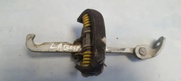 Renault Laguna I Rear door check strap stopper