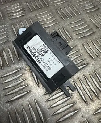 Opel Grandland X Door control unit/module 9833644180 0860255