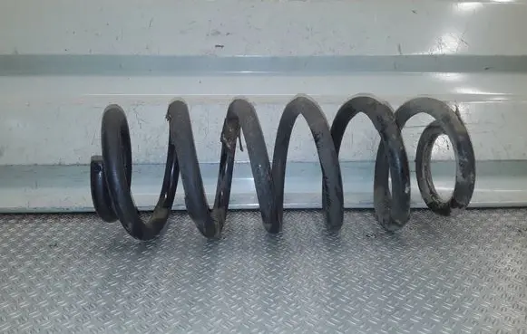 Audi A6 S6 C6 4F Front coil spring 