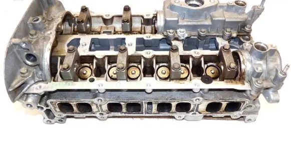 Ford C-MAX II Engine head BM5G-6090-EB