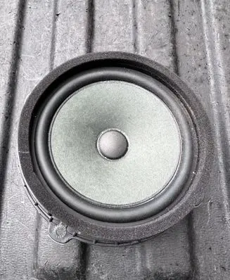 KIA Sportage Front door speaker 96330D9000
